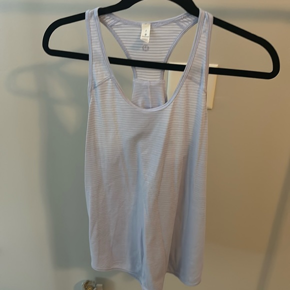 Lululemon baby blue tank size 4 - Picture 1 of 4
